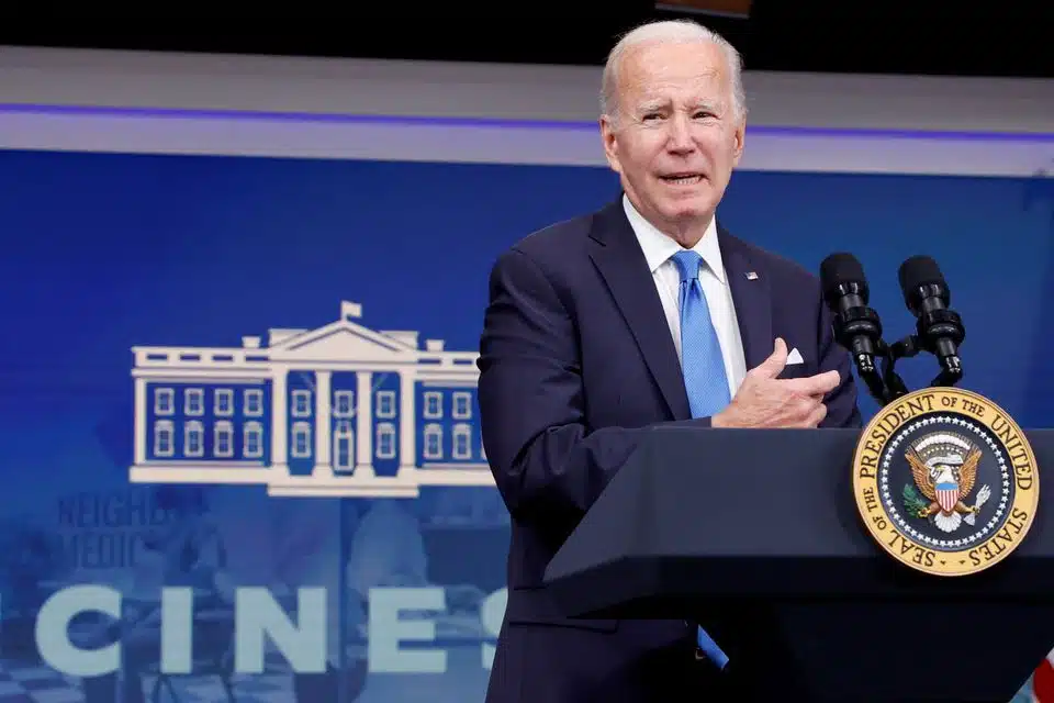 Biden Approval Rating Drops to 39%