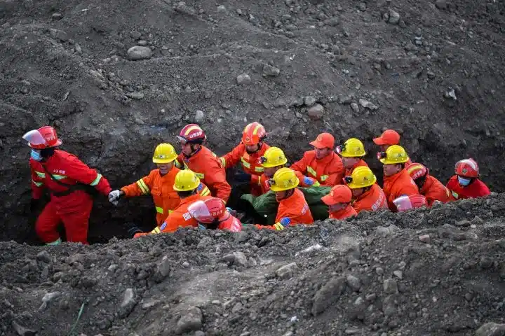 china mine collapse