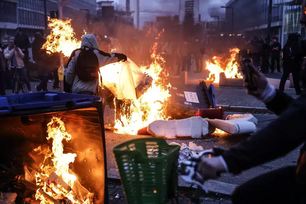 1 Million March In France, Unions Call New Pension Protests paris march