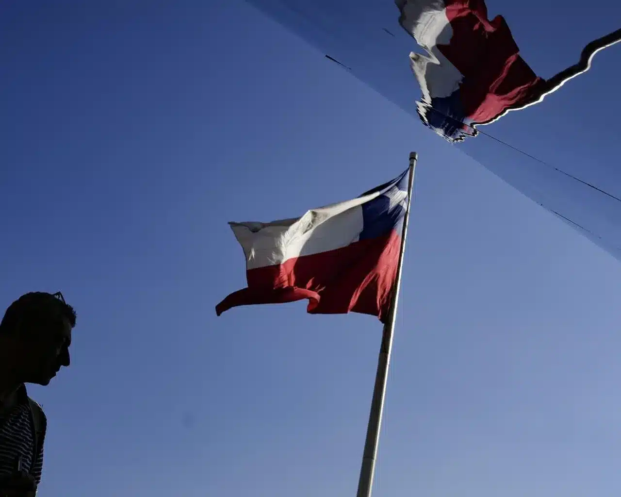 Chile Lawmakers Vote To Reduce Work Week From 45 To 40 Hours chile