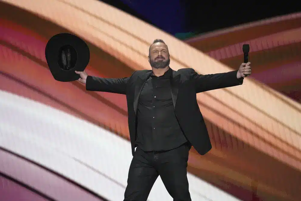 Garth Brooks Extends Sold-Out Las Vegas Residency With 2024 Dates garth brooks