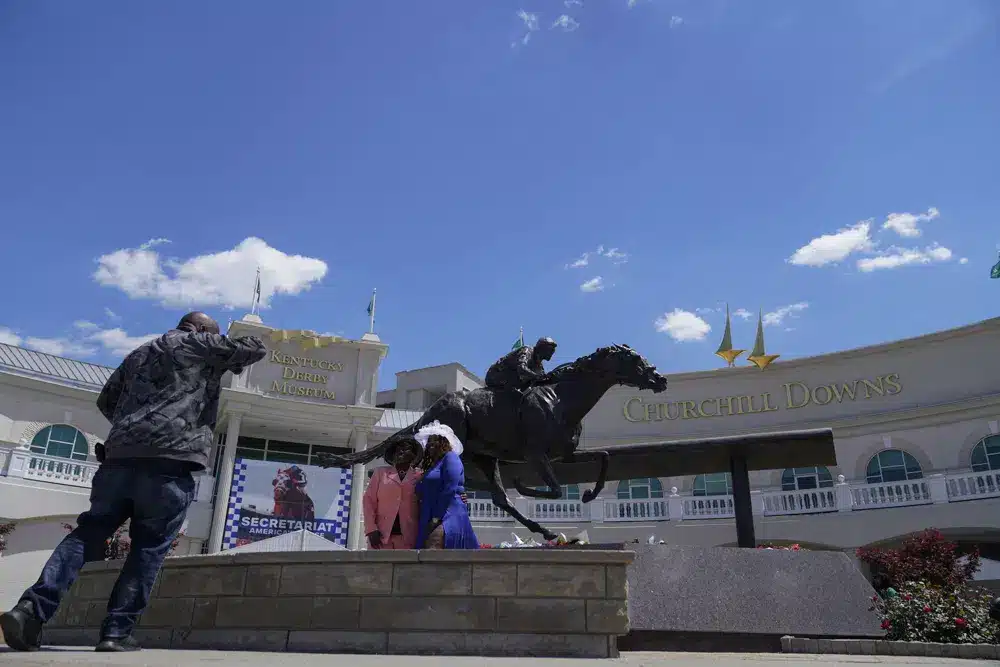 Trainer Suspended From Kentucky Derby After Deaths Of 2 Horses horses