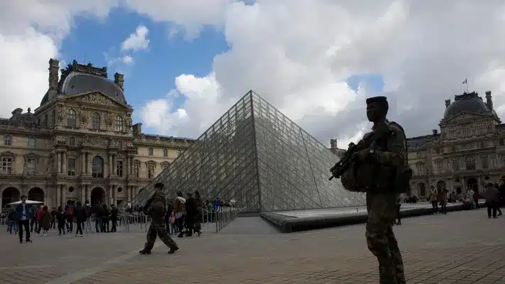 louvre