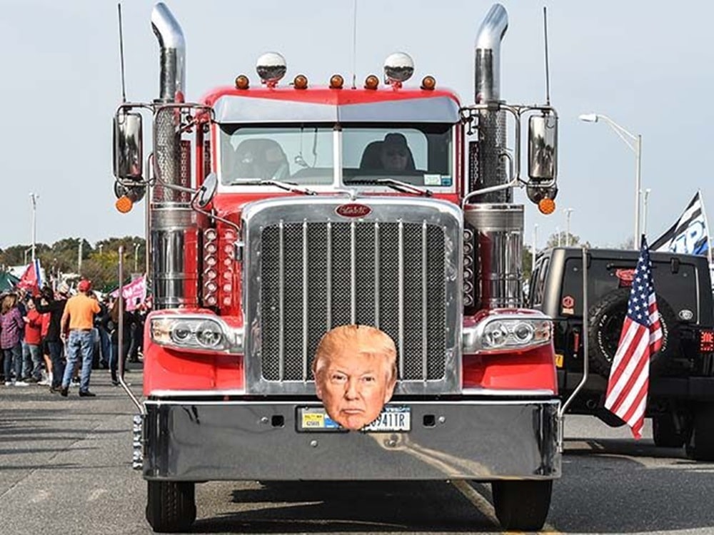 US Truckers Boycott Corrupt New York, Rally Behind Trump