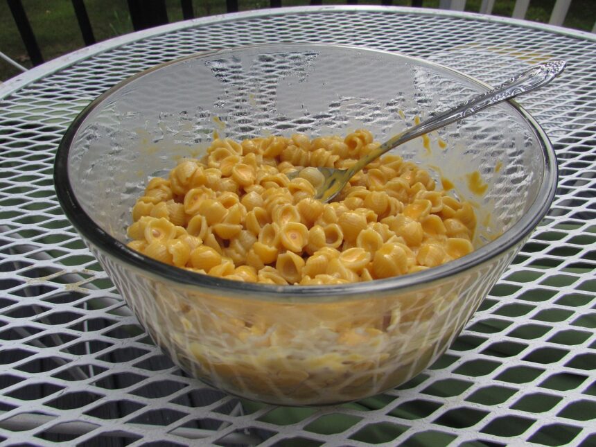 Tips for Perfecting a Quick and Comforting Macaroni and Cheese Recipe for Busy Weeknights