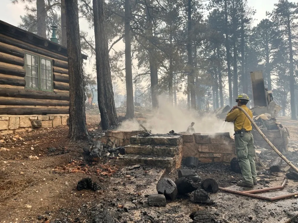 Grand Canyon Lodge in Arizon Gets Destroyed By Fire