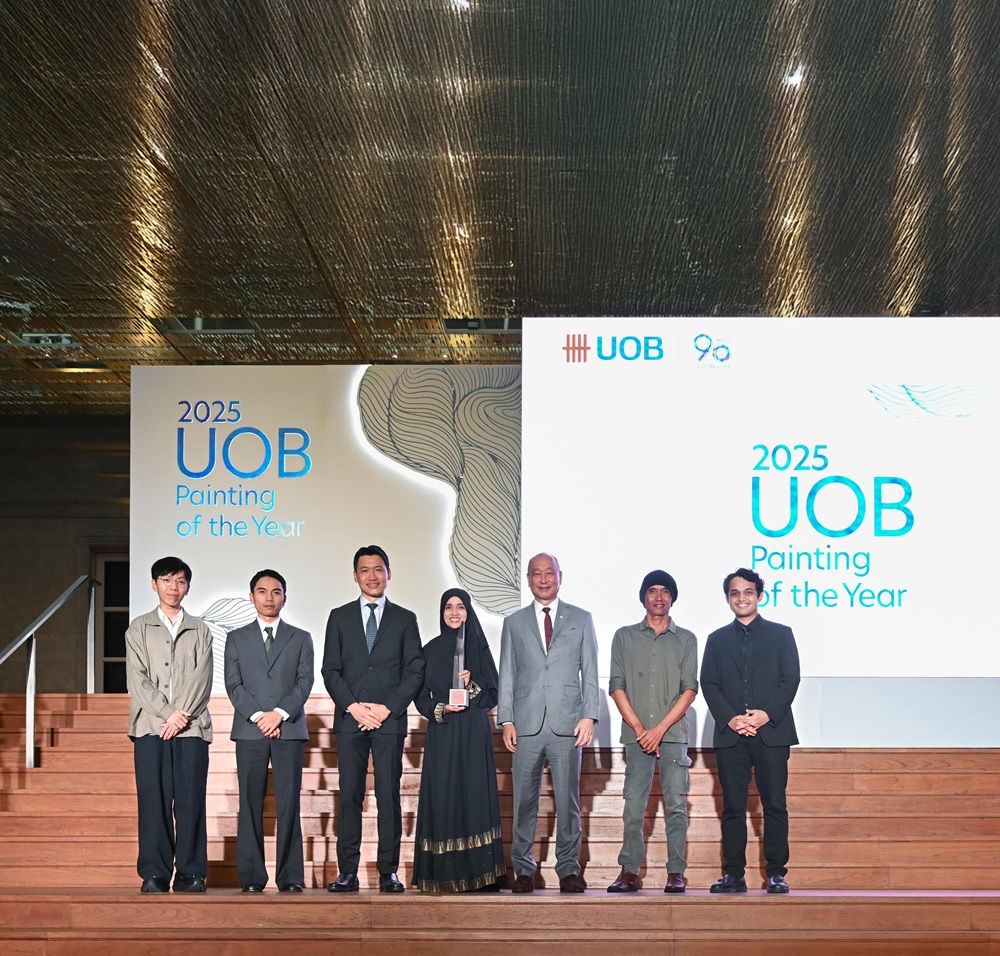 Thailand Artist Wins the 2025 UOB Southeast Asian Painting of the Year Award