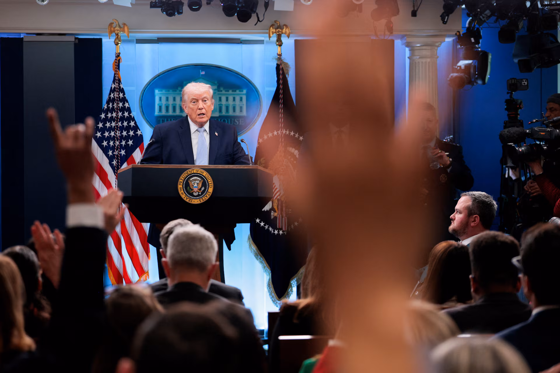 US and Iran Agree to Two-Week Pause After Pakistan Brokers Deal 