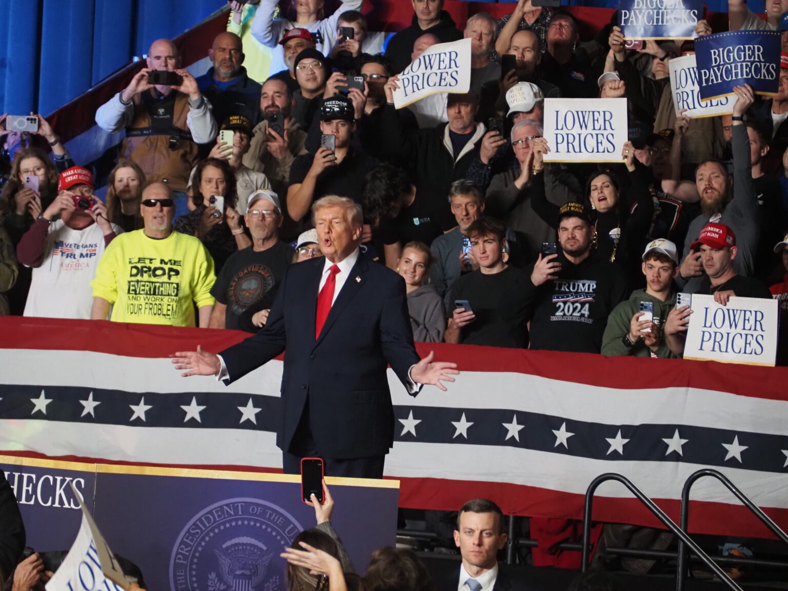 Democrats Panic as Trump Mobilizes Massive "Election Army" for Midterms